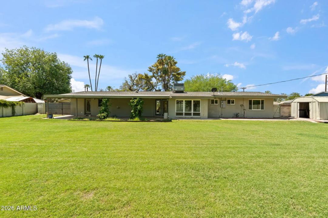 Real Estate Picture 33