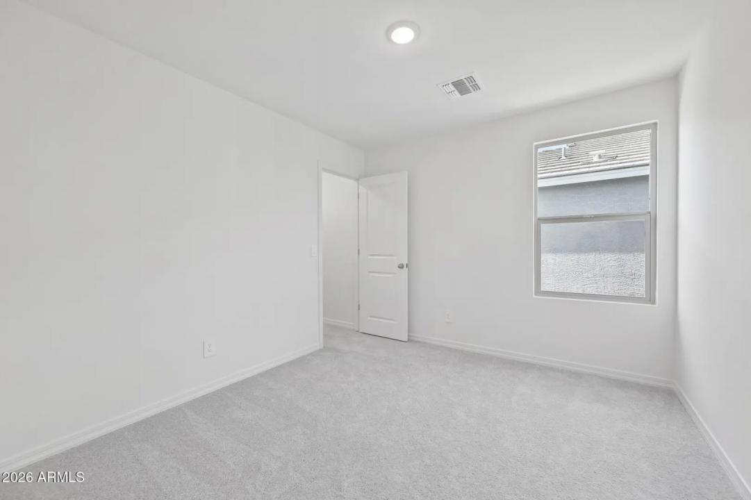 Real Estate Picture 37