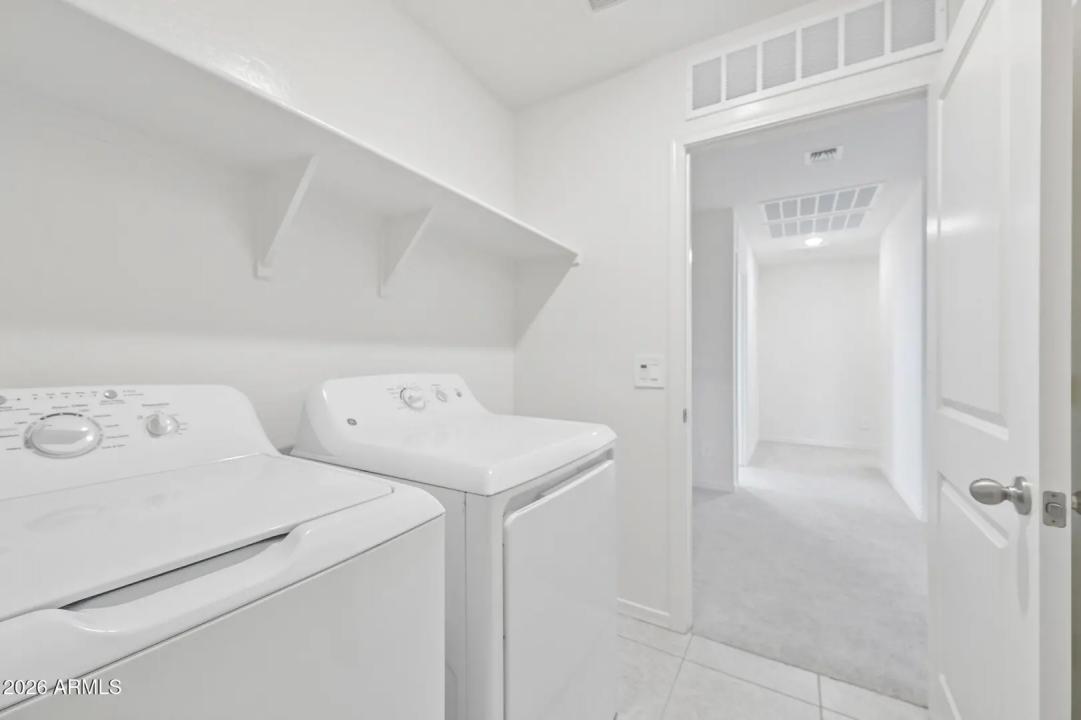 Real Estate Picture 50