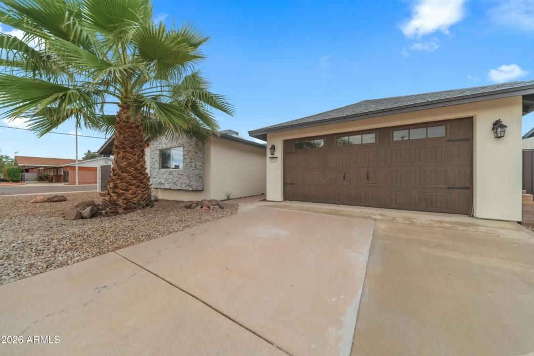 Real Estate Picture 32