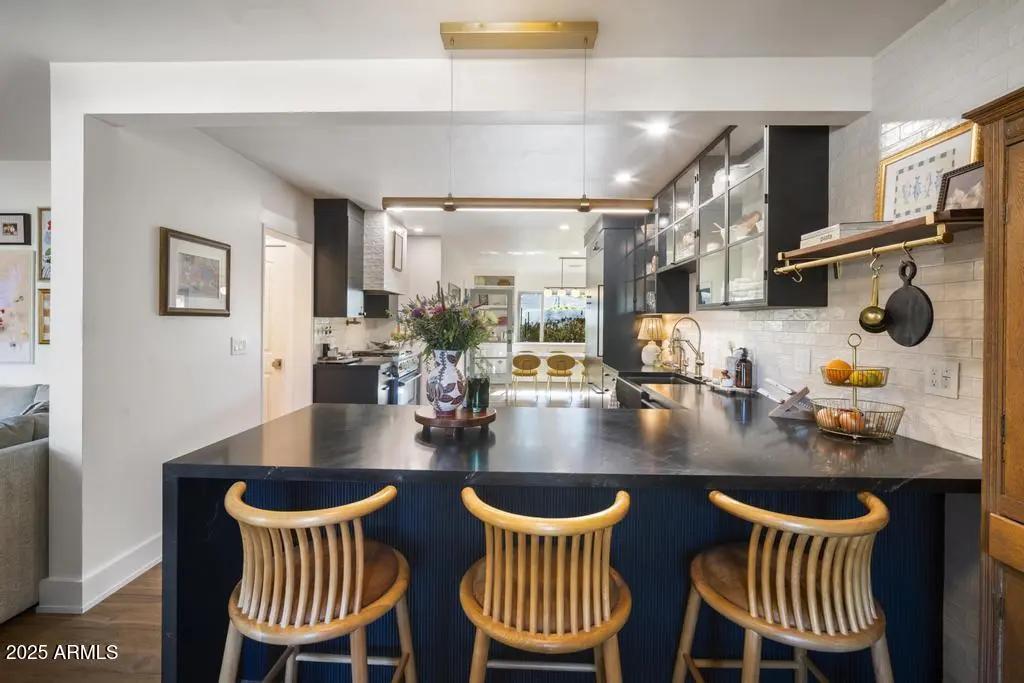 Real Estate Picture 8