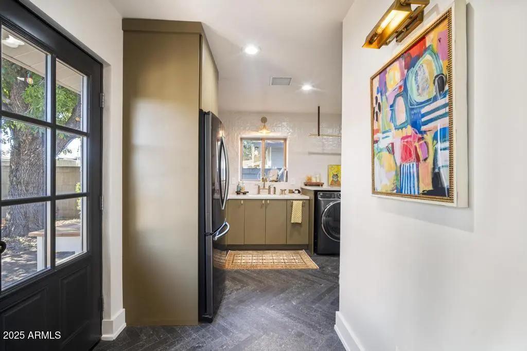 Real Estate Picture 27
