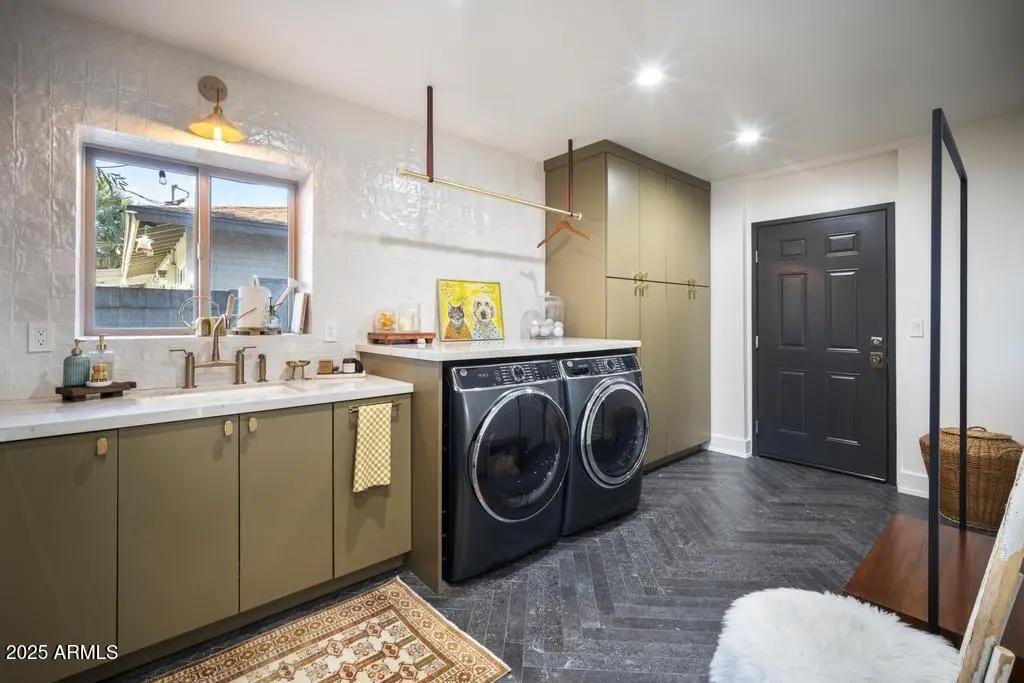 Real Estate Picture 28