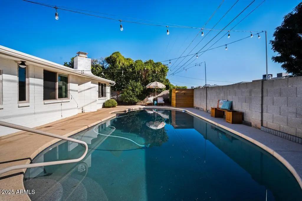 Real Estate Picture 34