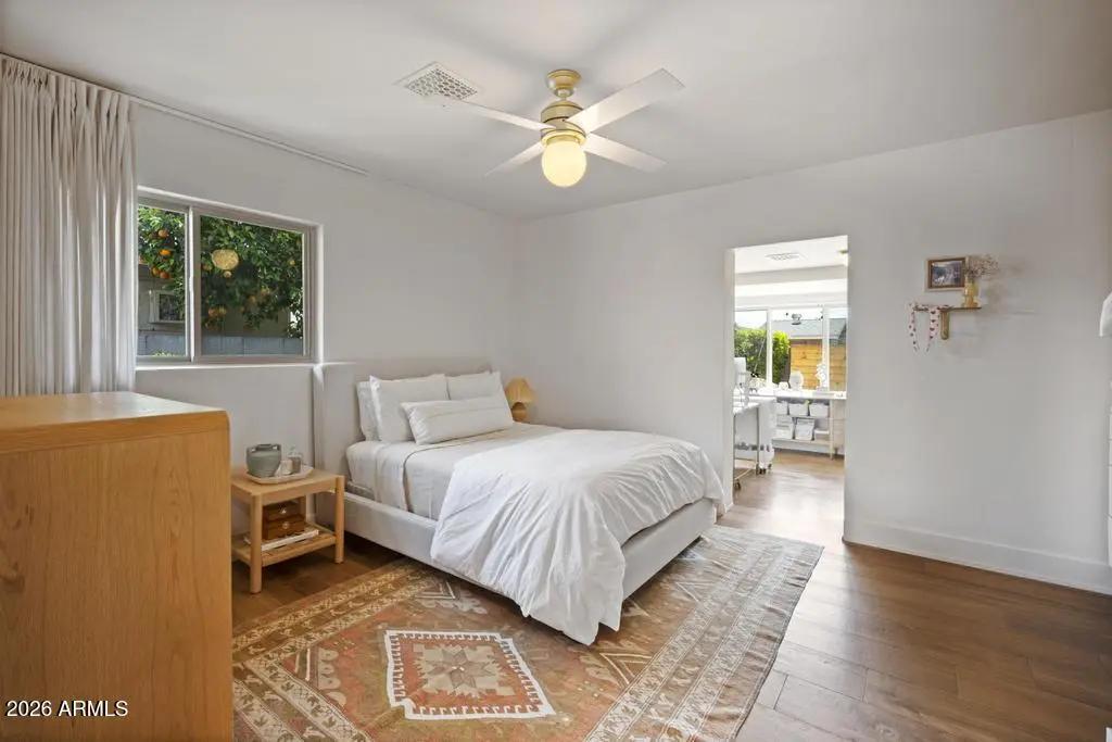 Real Estate Picture 43