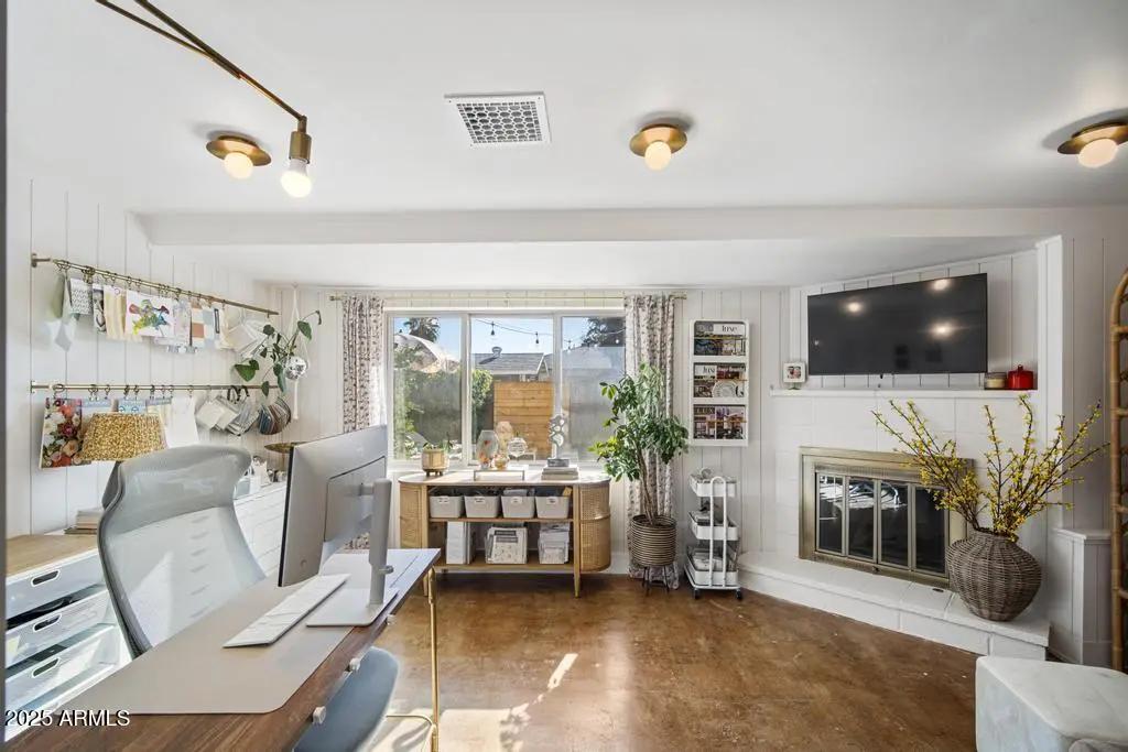 Real Estate Picture 48