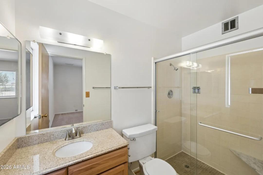 Real Estate Picture 15