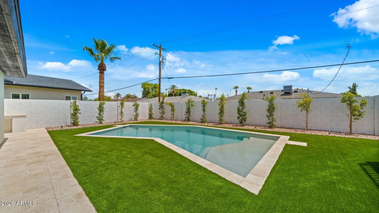 Real Estate Picture 39