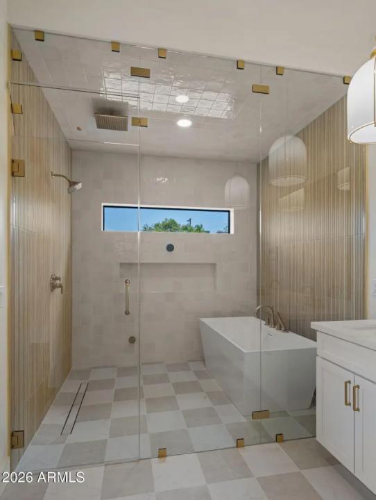 Real Estate Picture 22