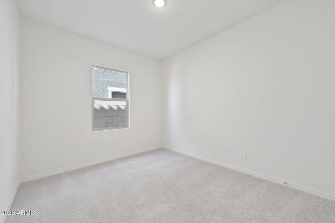 Real Estate Picture 37