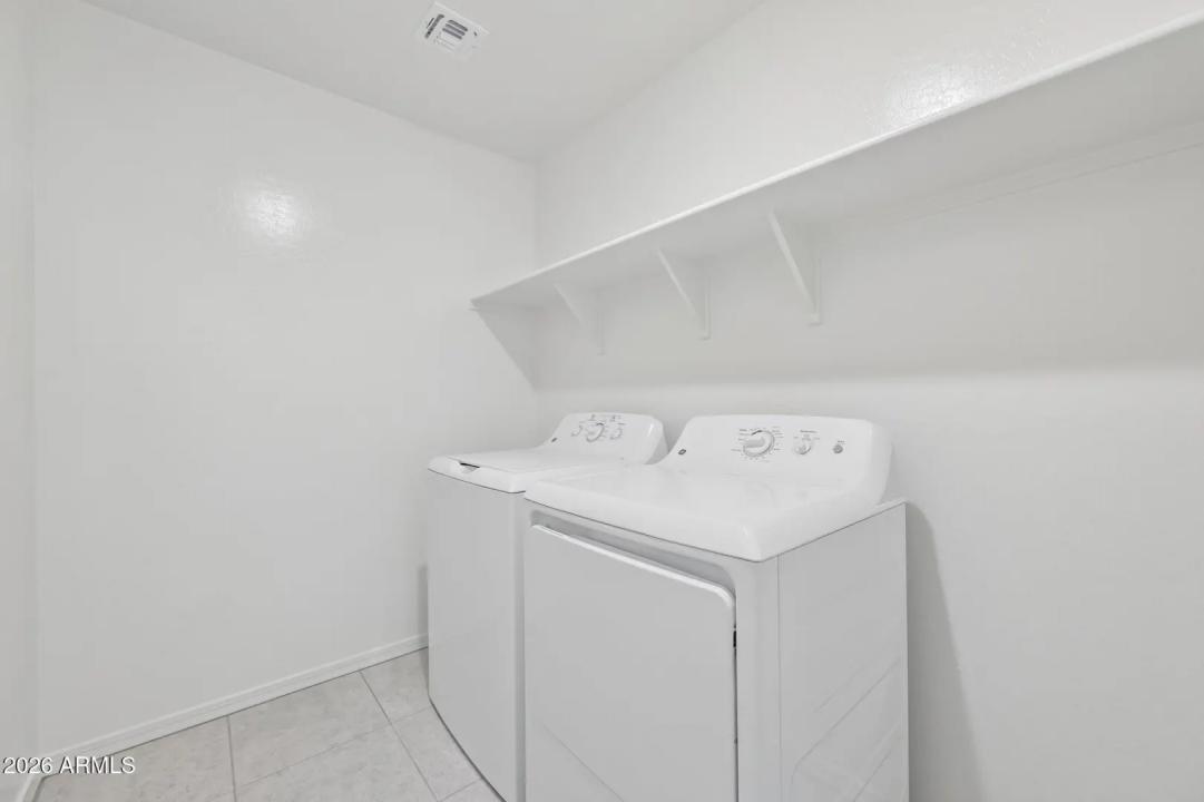Real Estate Picture 50