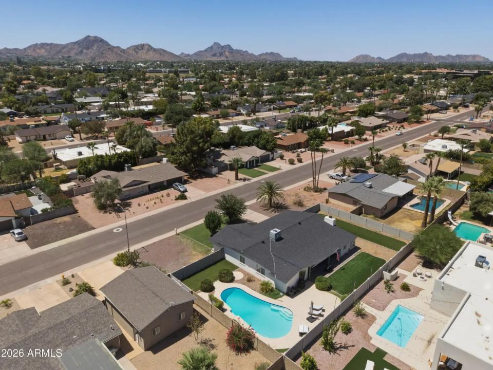 Real Estate Picture 19
