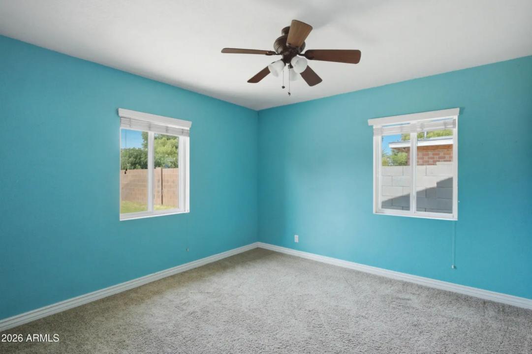 Real Estate Picture 16