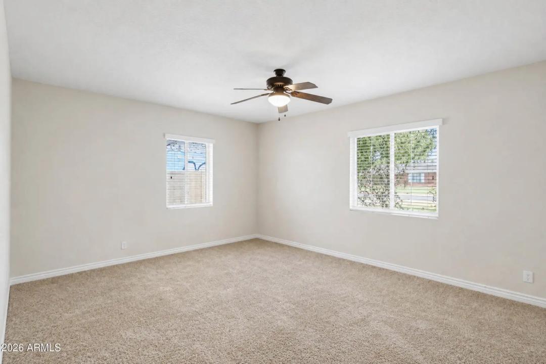 Real Estate Picture 11