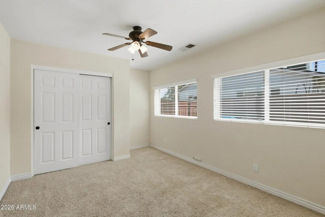 Real Estate Picture 18