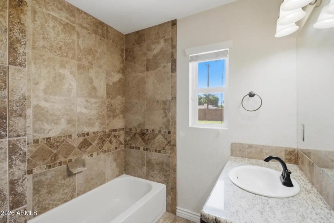 Real Estate Picture 20