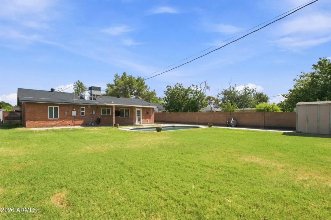 Real Estate Picture 25