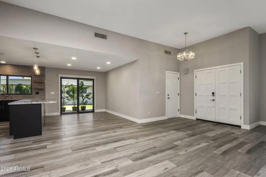 Real Estate Picture 2