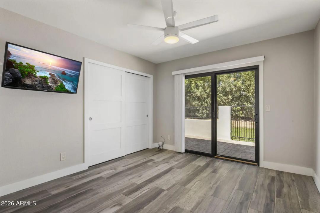 Real Estate Picture 20
