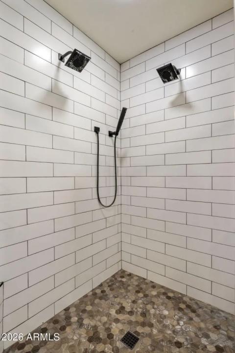 Real Estate Picture 17
