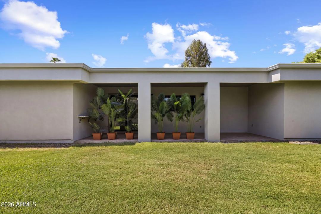 Real Estate Picture 23