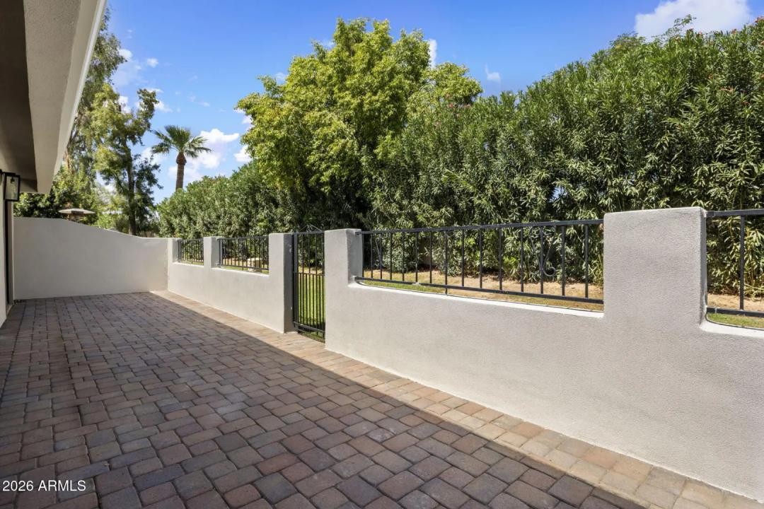Real Estate Picture 26