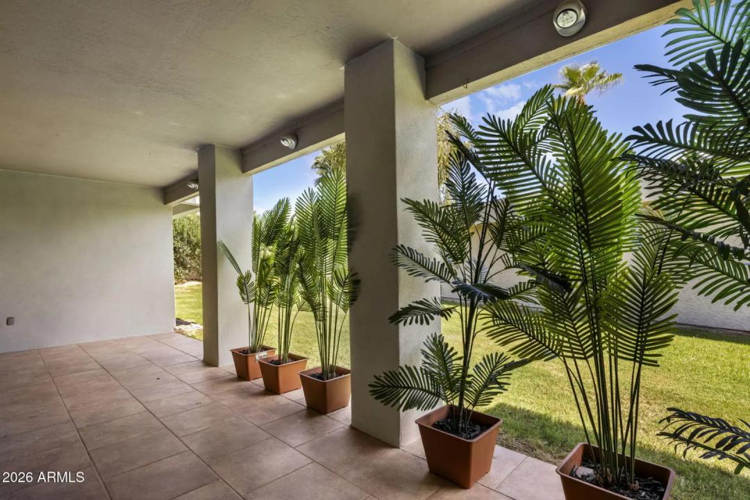 Real Estate Picture 24