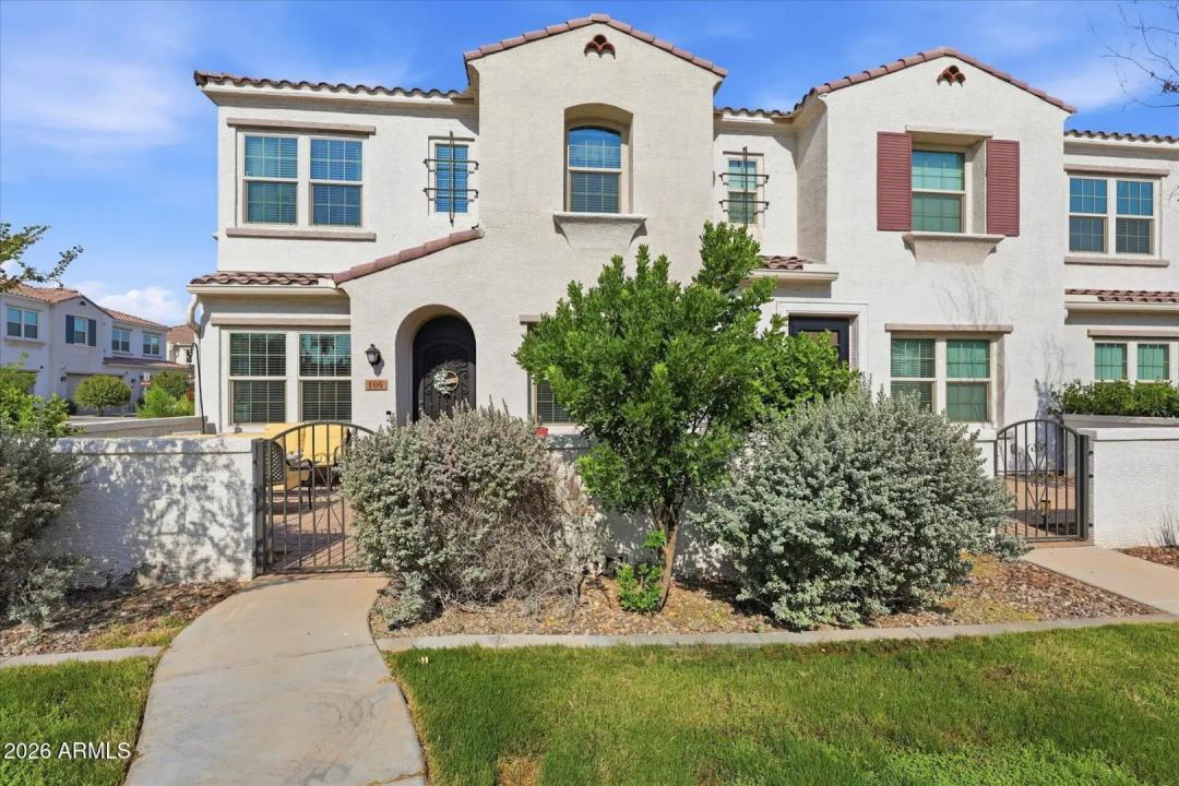 Real Estate Picture 1