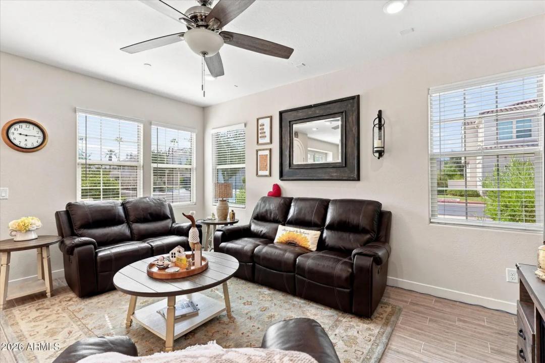 Real Estate Picture 10
