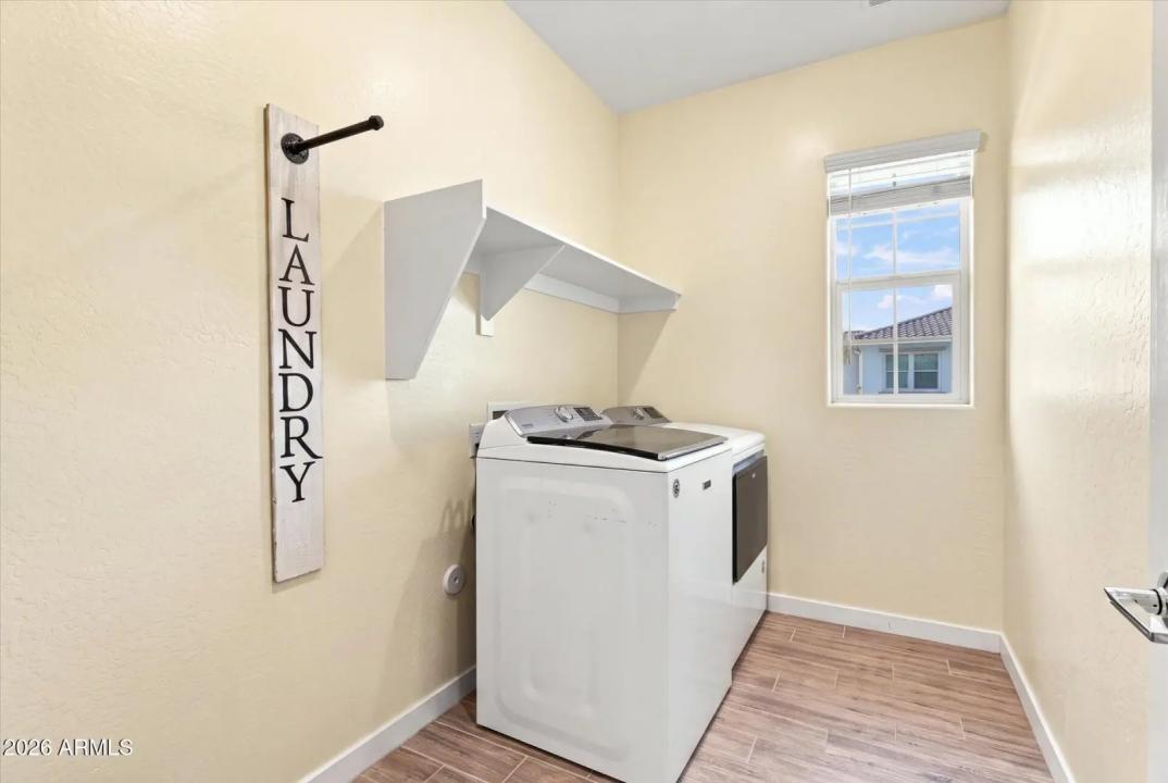 Real Estate Picture 34
