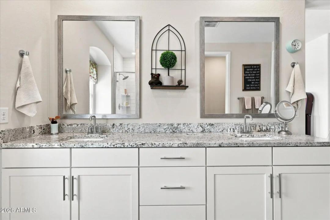 Real Estate Picture 37