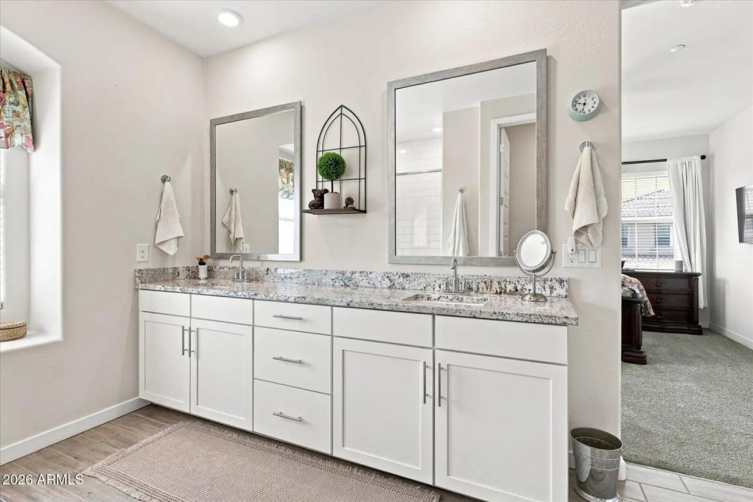 Real Estate Picture 39