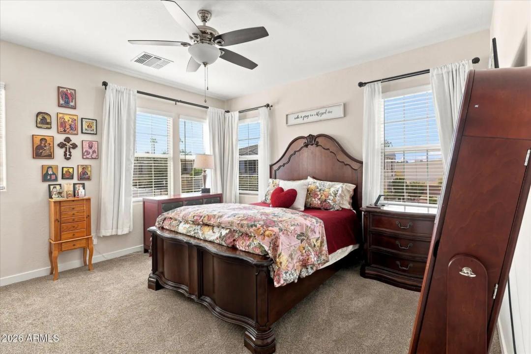 Real Estate Picture 40