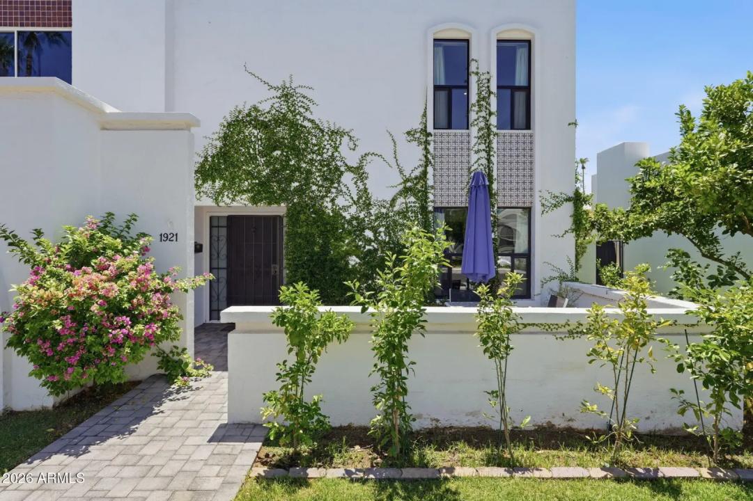 Real Estate Picture 43