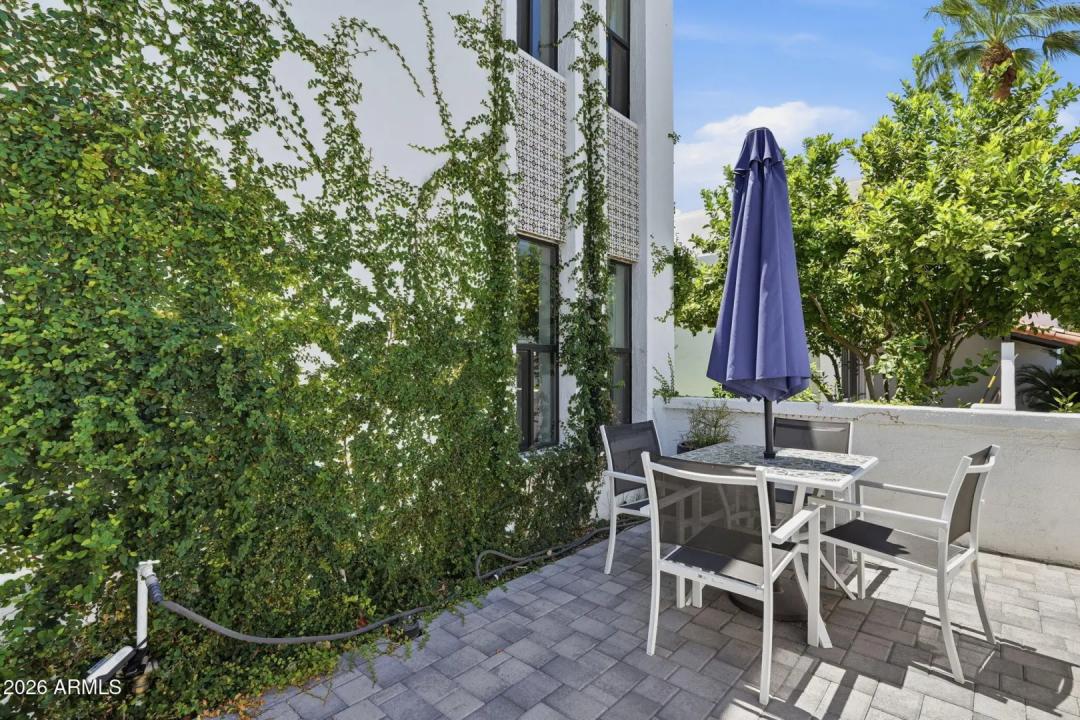 Real Estate Picture 45