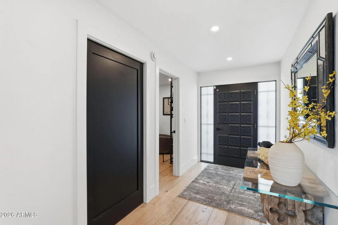 Real Estate Picture 21