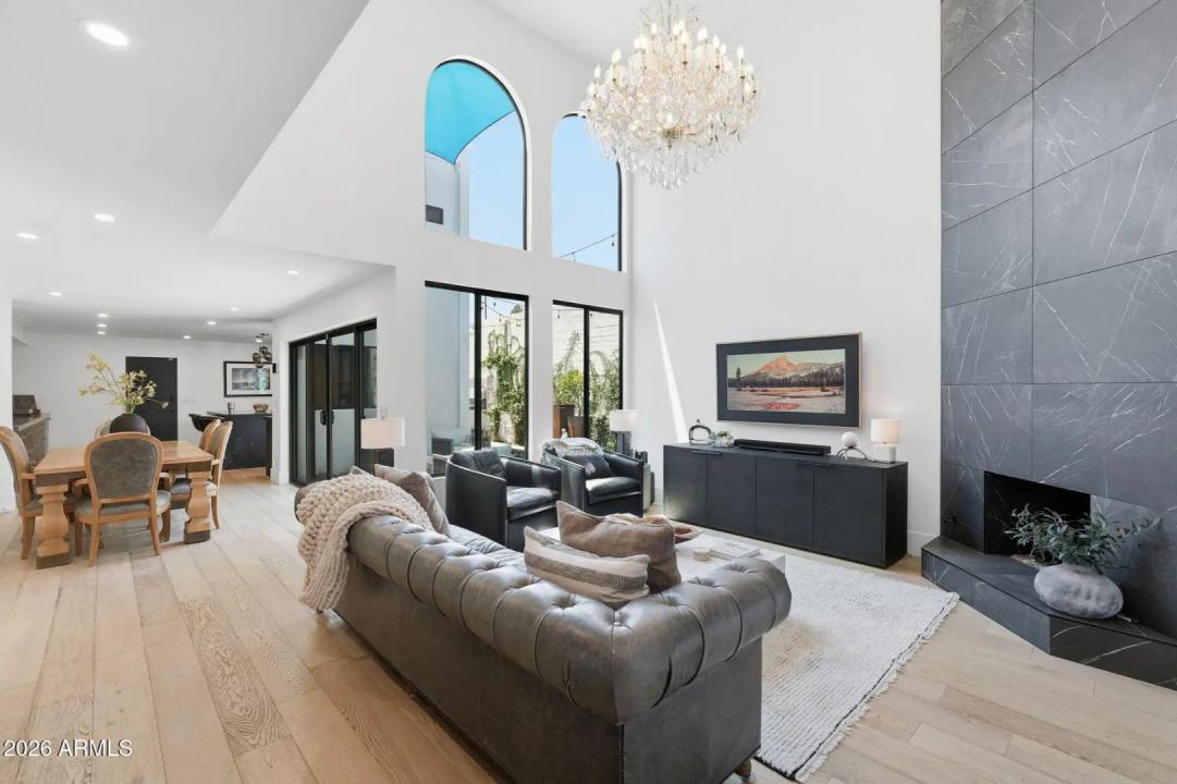 Real Estate Picture 2