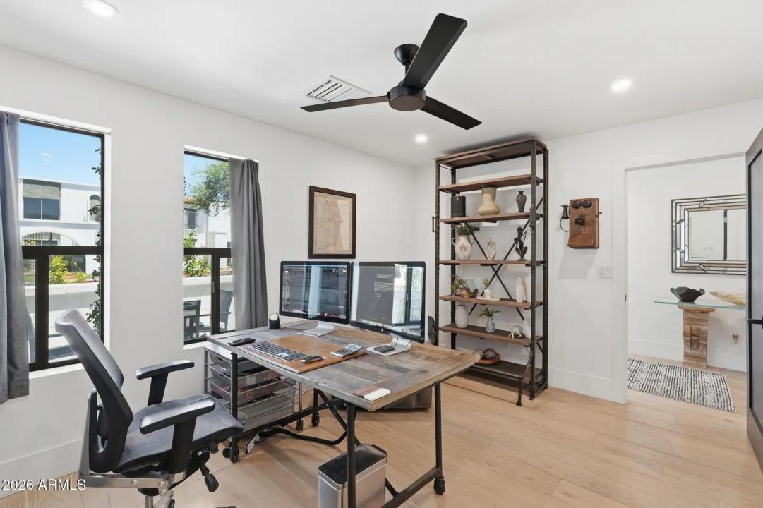 Real Estate Picture 18