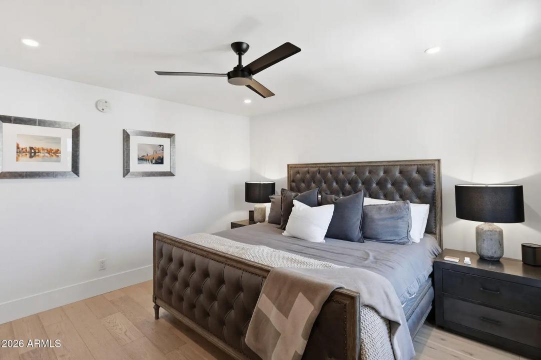 Real Estate Picture 32
