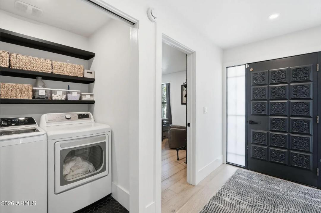 Real Estate Picture 37