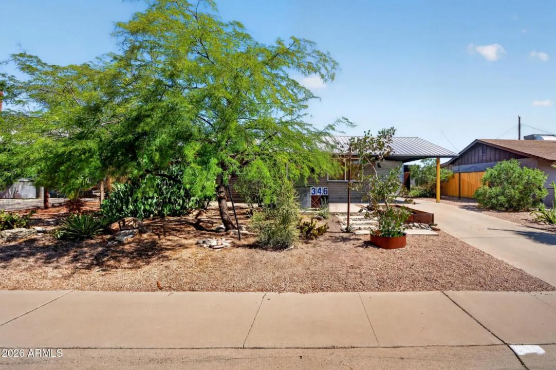 Real Estate Picture 2