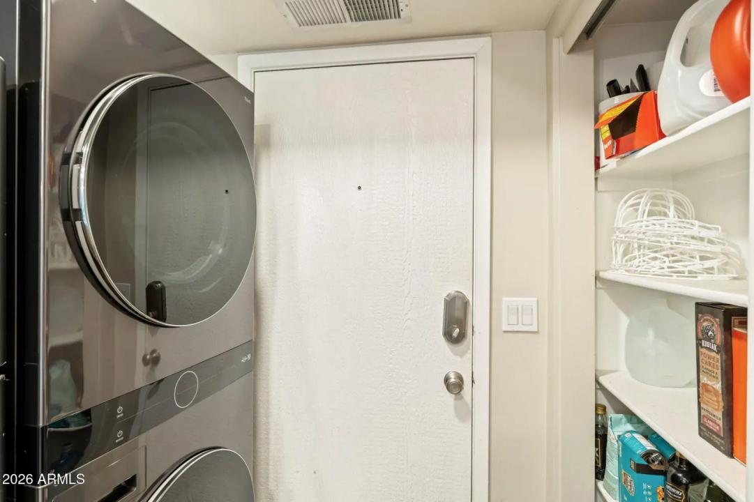 Real Estate Picture 23