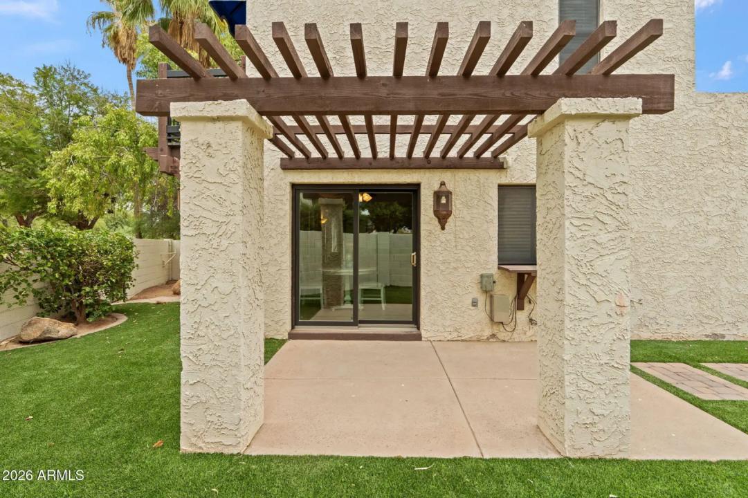 Real Estate Picture 26