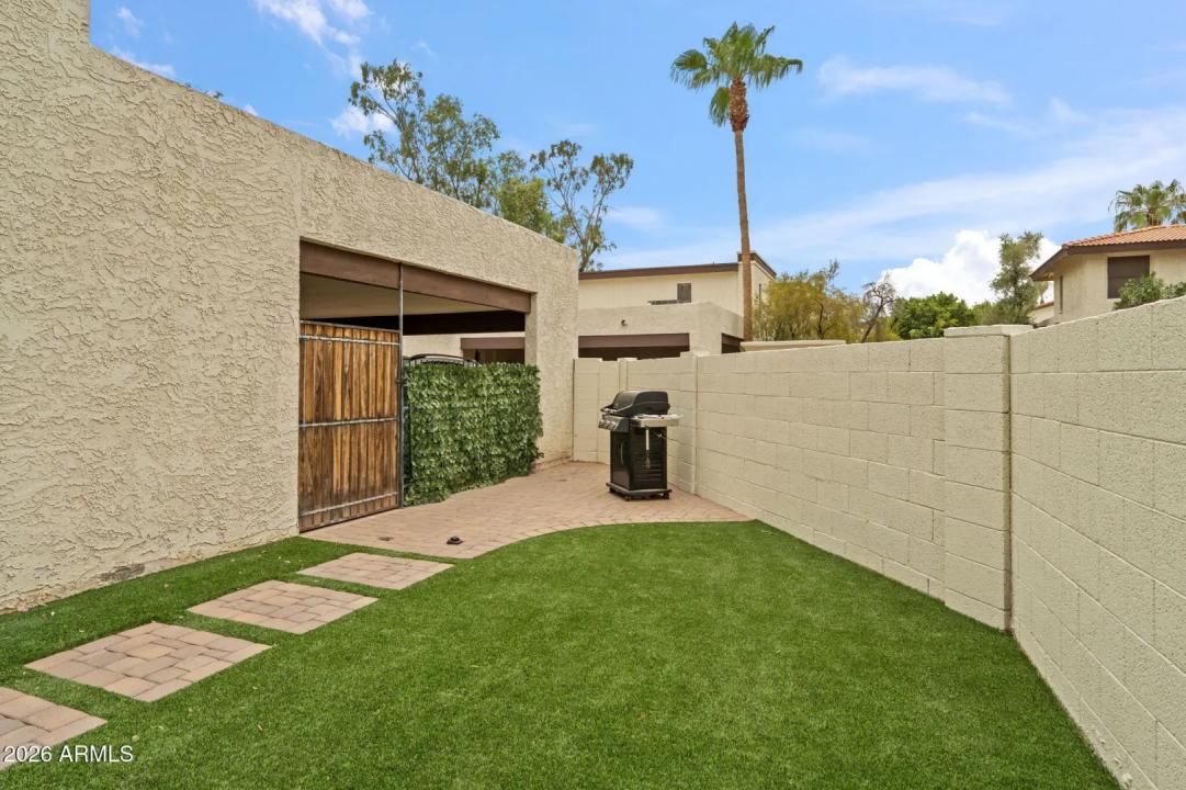 Real Estate Picture 29