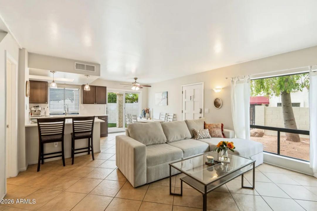 Real Estate Picture 6