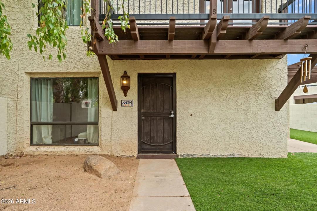 Real Estate Picture 1