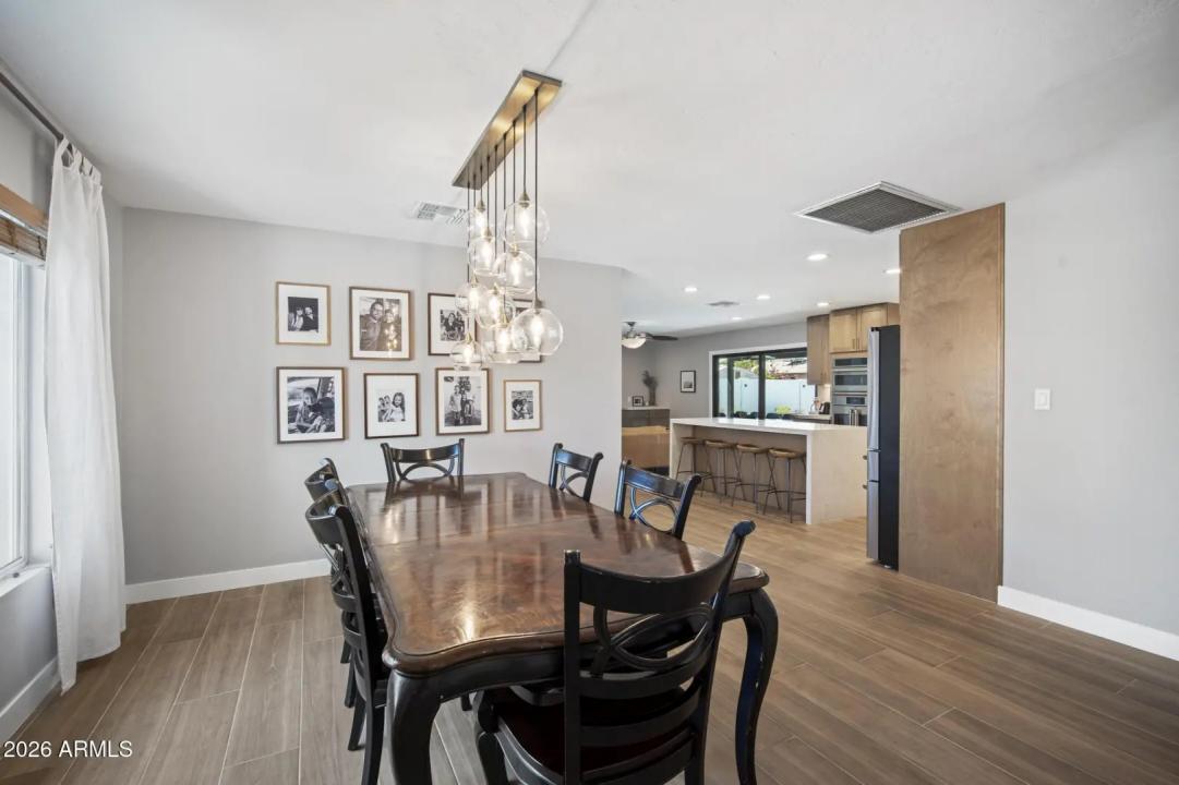 Real Estate Picture 9