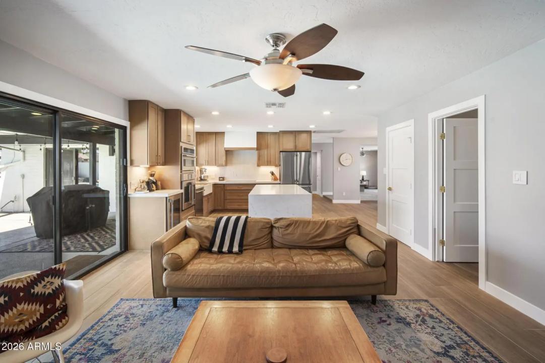 Real Estate Picture 21