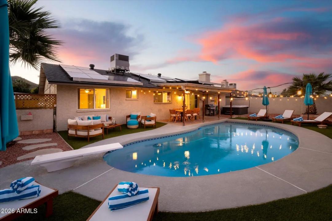 Real Estate Picture 6