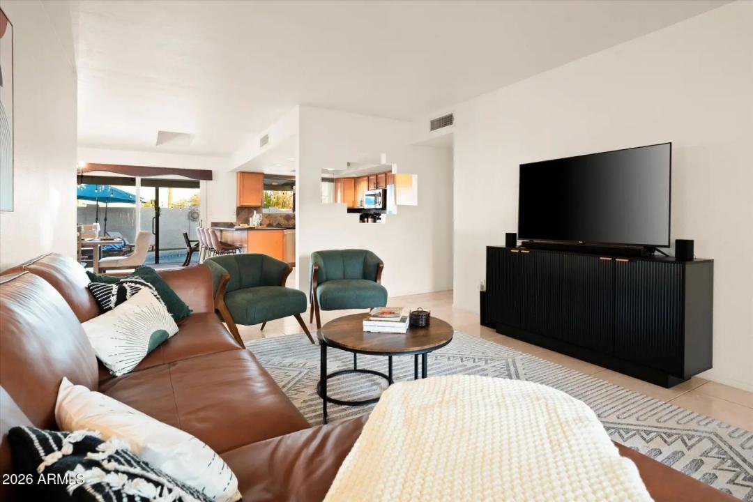 Real Estate Picture 33
